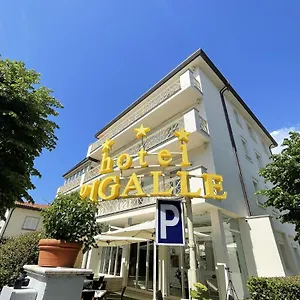 Pigalle , Forte dei Marmi Italy